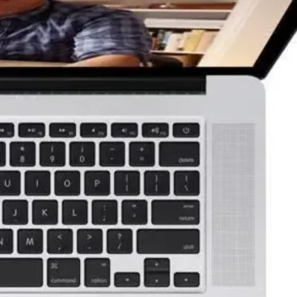 Apple MacBook Pro 15-inch i7 2.0 GHz Silver Retina 2013 IG 13