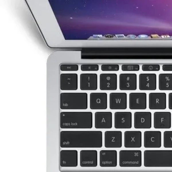 Apple MacBook Air 11-inch i7 2.2 GHz Silver Non-Retina 2015 12